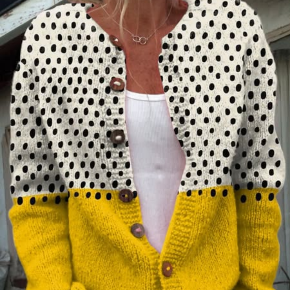 Georgia | Geometrische Strickjacke mit Spangendetail in Senfgelb