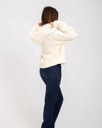 MIVARU – Gestrickte Felljacke